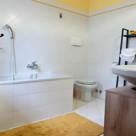 Casa Letiziana شقة